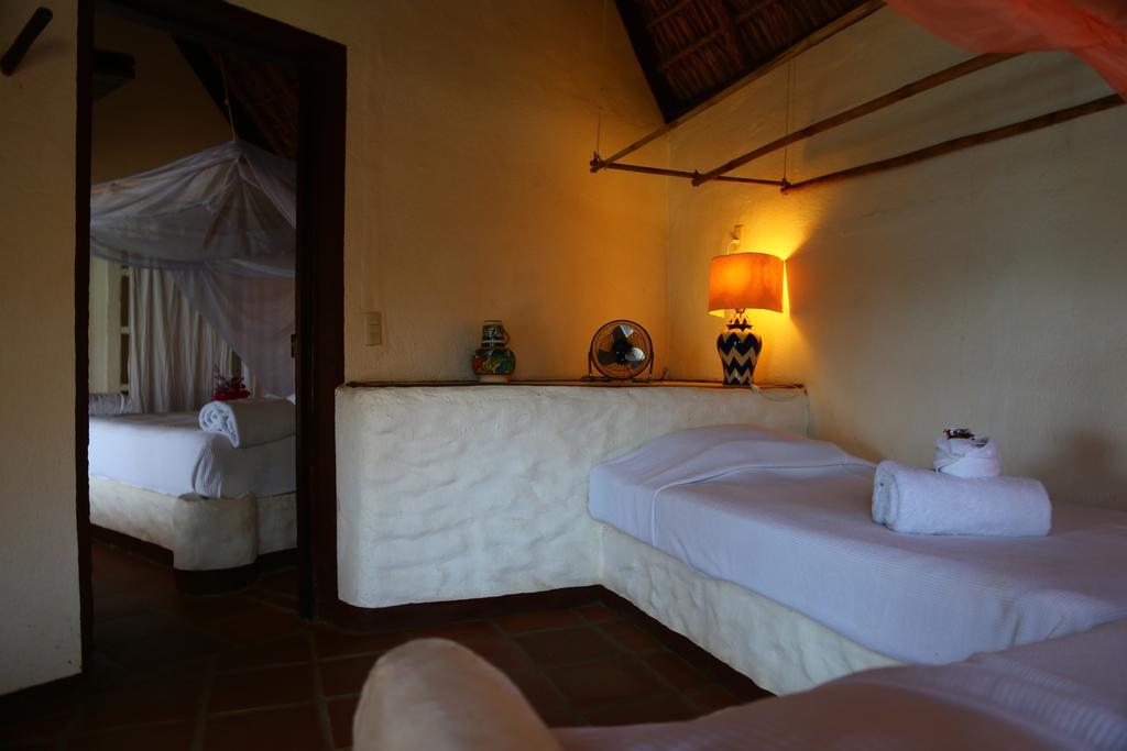 Hotel Bahia De La Luna Arroyo Cruz Exteriér fotografie